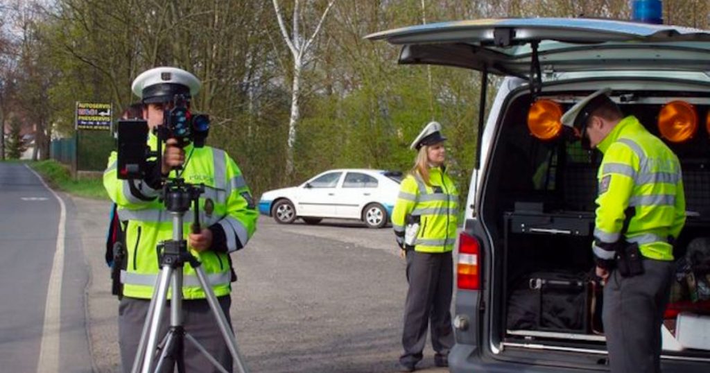 policie mereni rychlosti radar 1024x538